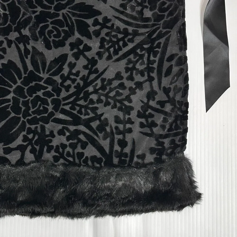 Pier 1 Imports Black Burnout Velvet Faux Fur Hostess Apron Holidays Goth NWT